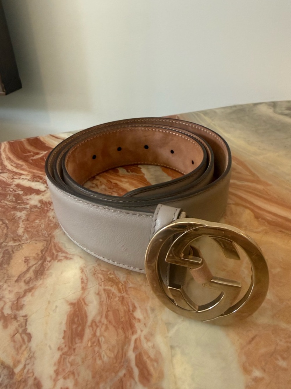GUCCI Authentic Porcelain Rose/Beige Leather Belt with Gold Double G Buckle